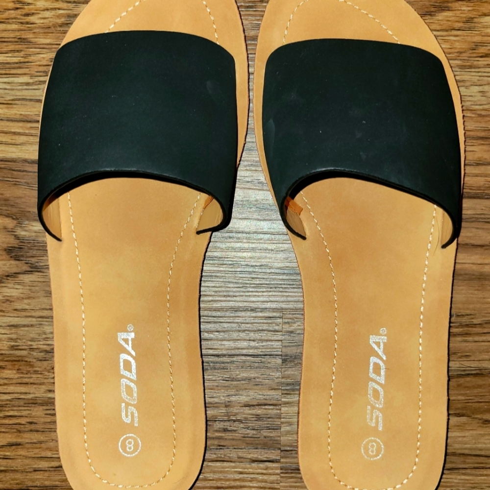 Soda Black Strap Sandles